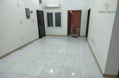 Apartment - 3 Bedrooms - 3 Bathrooms for rent in Bin Omran - Fereej Bin Omran - Doha