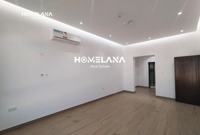 998602 - Property Image 3