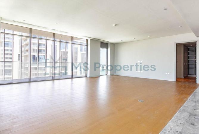 1003890 - Property Image 2