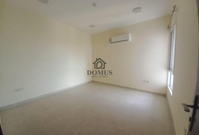 990608 - Property Image 3