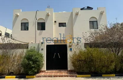 مجمع سكني - 5 غرف نوم - 5 حمامات للايجار في شارع عقبة بن نافع - طريق المطار القديم - الدوحة