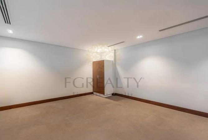 923867 - Property Image 3