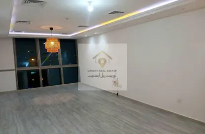 Apartment - 2 Bedrooms - 4 Bathrooms for rent in Zig Zag Tower A - Zig Zag Towers - West Bay - Doha