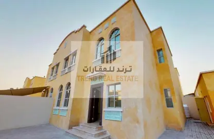 Villa - 4 Bedrooms - 4 Bathrooms for rent in Ain Khalid Gate - Ain Khaled - Doha