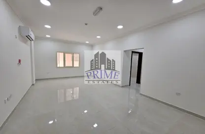 Empty Room image for: Apartment - 2 Bedrooms - 2 Bathrooms for rent in Al Kharaitiyat - Al Kharaitiyat - Umm Salal Mohammed, Image 1
