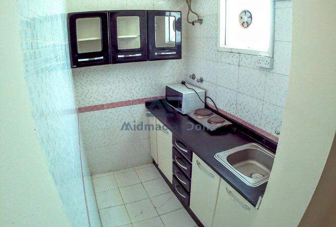 941596 - Property Image 2