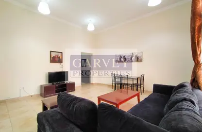 Apartment - 1 Bedroom - 1 Bathroom for rent in Umm Al Seneem Street - Ain Khaled - Doha