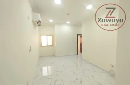 Apartment - 3 Bedrooms - 2 Bathrooms for rent in Al Nasr Street - Al Nasr - Doha