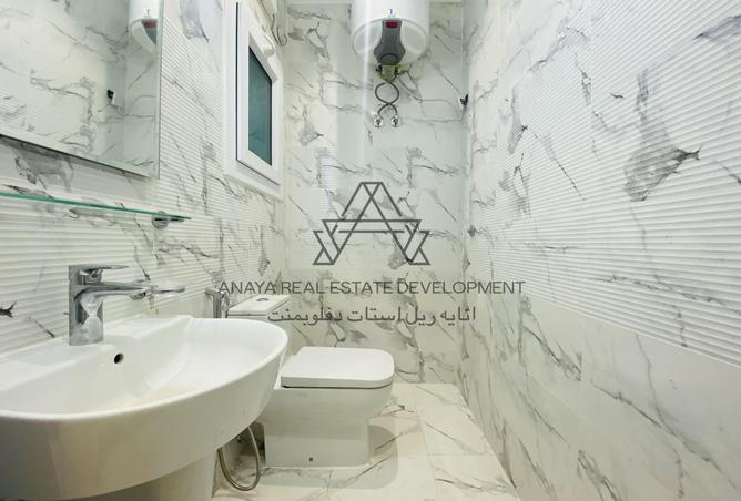 932397 - Property Image 3