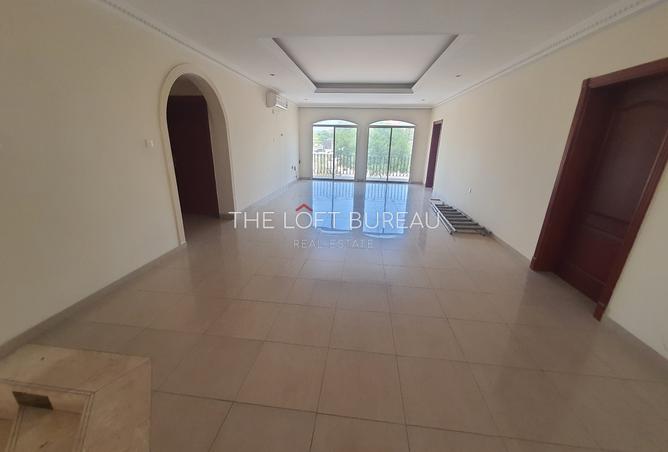 891603 - Property Image 2