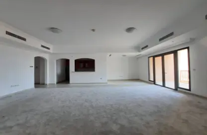 Apartment - 2 Bedrooms - 3 Bathrooms for rent in Tuscan Tower - Porto Arabia - The Pearl Island - Doha