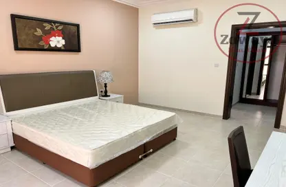 Apartment - 2 Bedrooms - 2 Bathrooms for rent in Al Thumama - Al Thumama - Doha