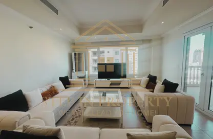Apartment - 2 Bedrooms - 3 Bathrooms for rent in East Porto Drive - Porto Arabia - The Pearl Island - Doha
