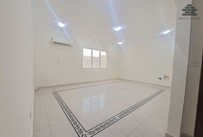 981073 - Property Main Image