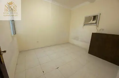 شقة - 2 غرف نوم - 2 حمامات للايجار في مدينة خليفة - الدوحة