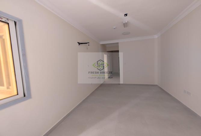 979847 - Property Image 2