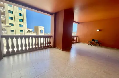Apartment - 1 Bedroom - 2 Bathrooms for rent in East Porto Drive - Porto Arabia - The Pearl Island - Doha