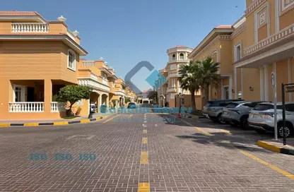 Compound - 4 Bedrooms - 5 Bathrooms for rent in Bu Hamour Street - Abu Hamour - Doha