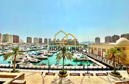 تاون هاوس - 4 غرف نوم - 6 حمامات للايجار في طريق بورتو الشرقي - بورتو أرابيا - جزيرة اللؤلؤة - الدوحة