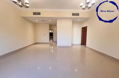 شقة - 2 غرف نوم - 3 حمامات للايجار في جنوب فوكس هيلس - فوكس هيلز - الوسيل