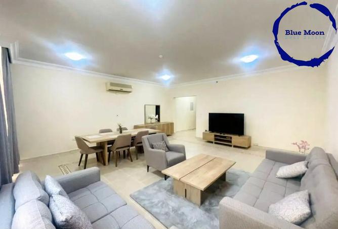 979246 - Property Image 2