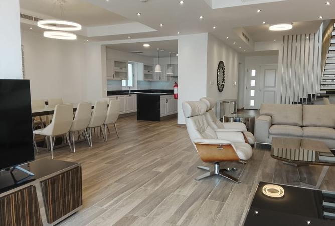 963374 - Property Image 2