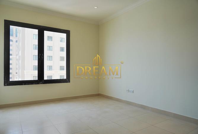 857627 - Property Image 3