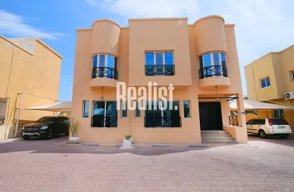 Compound - 3 Bedrooms - 4 Bathrooms for rent in Souk Al gharaffa - Al Gharrafa - Doha