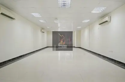 مساحات مكتبية - استوديو - 1 حمام للايجار في مبنى سلوي التجاري - طريق سلوى - الدوحة