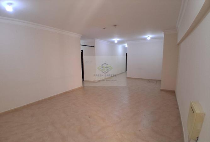 1003213 - Property Image 2