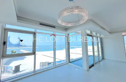Apartment - 2 Bedrooms - 4 Bathrooms for sale in Gewan Island - The Pearl Island - Doha