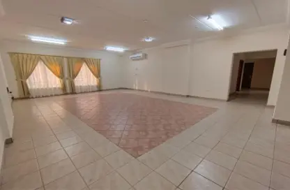 Empty Room image for: Apartment - 3 Bedrooms - 3 Bathrooms for rent in Corniche Road - Corniche Road - Doha, Image 1
