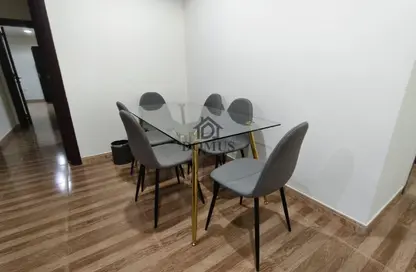 شقة - 2 غرف نوم - 2 حمامات للايجار في شارع ابن الهيثم - فريج عبد العزيز - الدوحة