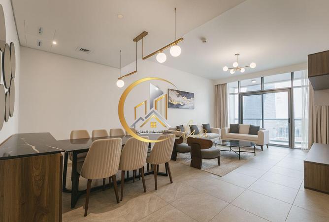 989420 - Property Image 2