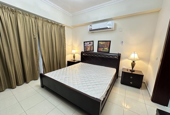 964240 - Property Image 2