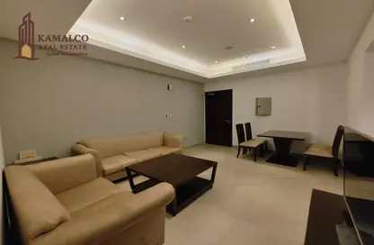 Apartment - 2 Bedrooms - 2 Bathrooms for rent in Umm Ghuwailina - Doha
