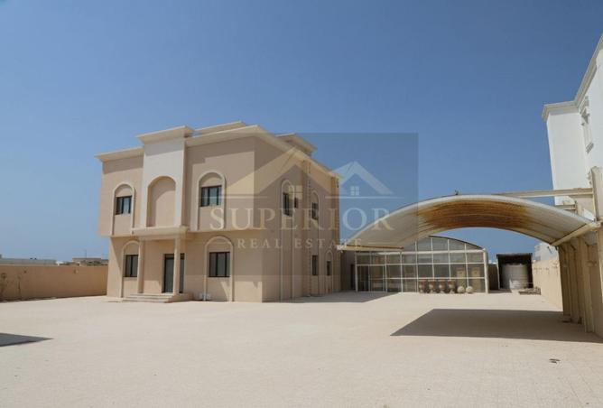944283 - Property Image 2
