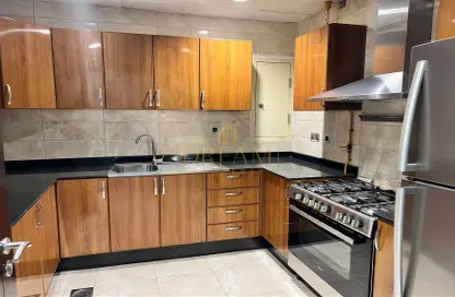 Apartment - 2 Bedrooms - 2 Bathrooms for rent in Marina District - Lusail