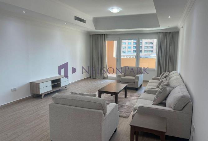 974954 - Property Image 2