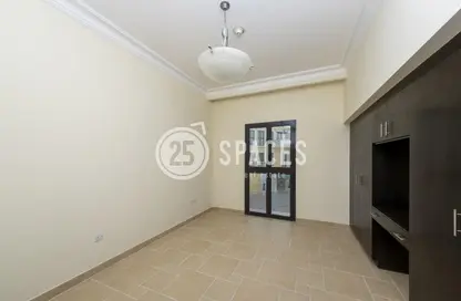 Apartment - 3 Bedrooms - 4 Bathrooms for sale in Mercato - Qanat Quartier - The Pearl Island - Doha
