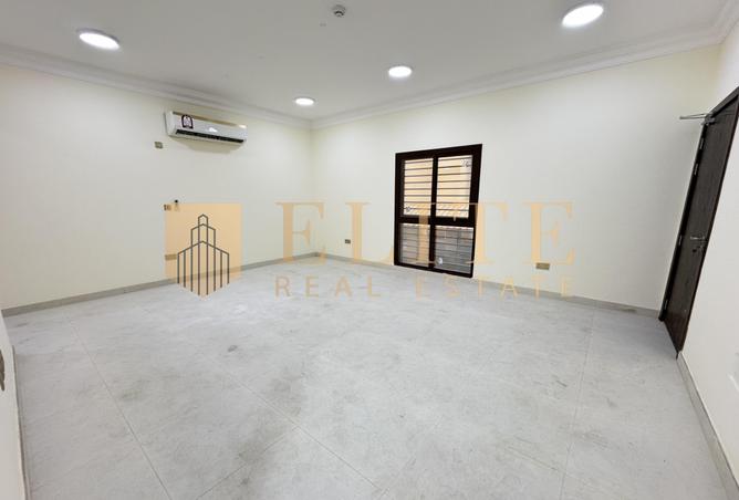 944462 - Property Image 3