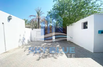 Apartment - Studio - 1 Bathroom for rent in Onaiza Street - Diplomatic Area - Doha