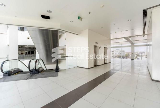 966045 - Property Image 3