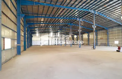 Warehouse - Studio - 2 Bathrooms for rent in East Industrial Street - Birkat Al Awamer - Al Wakra