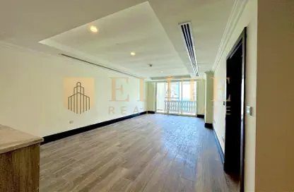 Apartment - 1 Bedroom - 2 Bathrooms for rent in Viva West - Viva Bahriyah - The Pearl Island - Doha