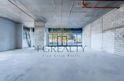 Shop - Studio - 1 Bathroom for rent in Marina Residences 195 - Marina District - Lusail