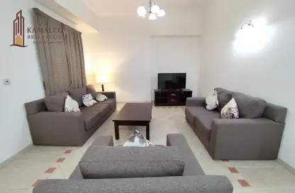 Apartment - 3 Bedrooms - 3 Bathrooms for rent in Al Mansoura - Al Mansoura - Doha