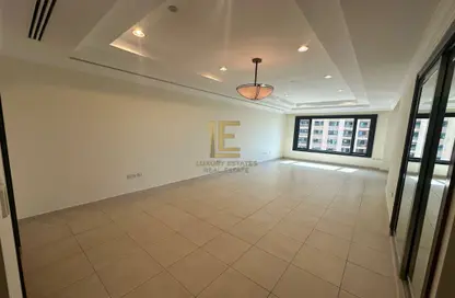 Apartment - 2 Bedrooms - 3 Bathrooms for rent in Tower 7 (Ferrari Tower) - Porto Arabia - The Pearl Island - Doha