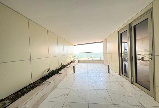 912862 - Property Image 2