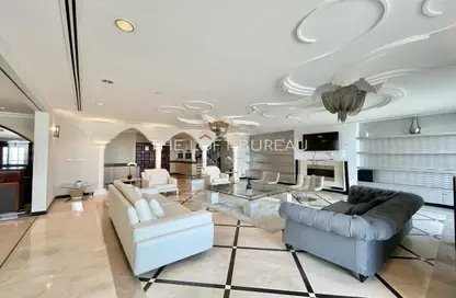 Penthouse - 5 Bedrooms - 6 Bathrooms for rent in Viva West - Viva Bahriyah - The Pearl Island - Doha